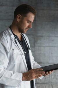 pexels-tima-miroshnichenko-5452293 Monthly Stipend Physician Consultation